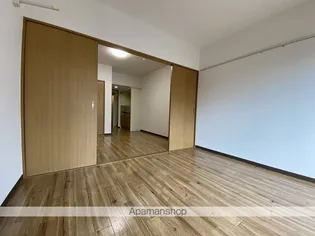 メイテラッセ中島丁【1階】の内装