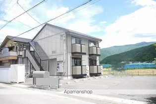 ポート・ヨコヤマ【1階】の外観