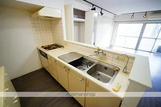 秀和神宮レジデンス【3階】のキッチン