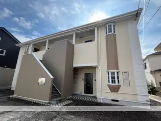 ホワイトキャッスル南小泉11番館【1階】の外観