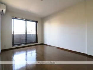 ミラベルガーデン【3階】の居間