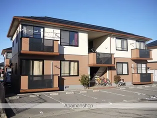 ディアスイーストA・B【1階】の外観