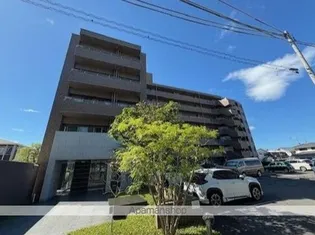 サーパス道後公園南【1階】の外観