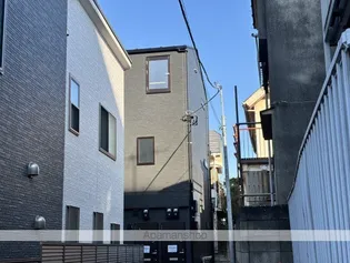 アザレ東武練馬【2階】の外観