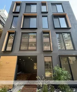 TRIAS834【4階】の外観