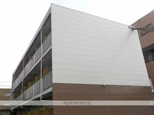 レオパレスアイビーハウス【1階】の外観