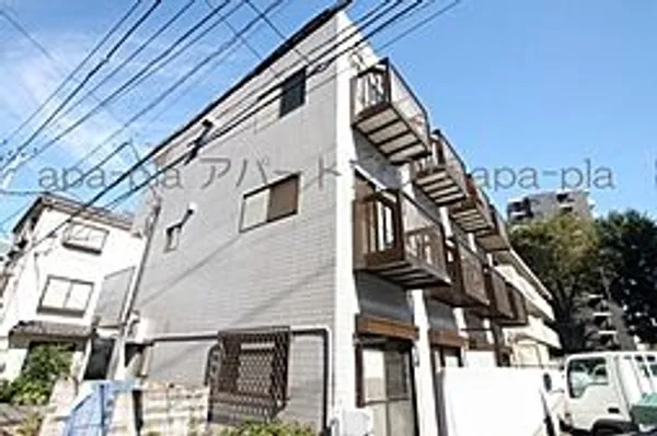 越山マンション【1階】の外観