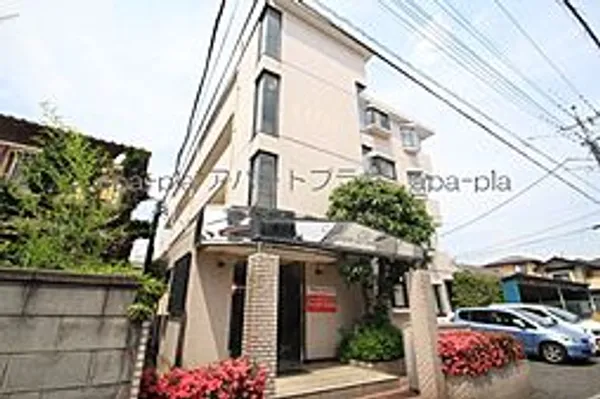 グリンパレス【1階】の外観