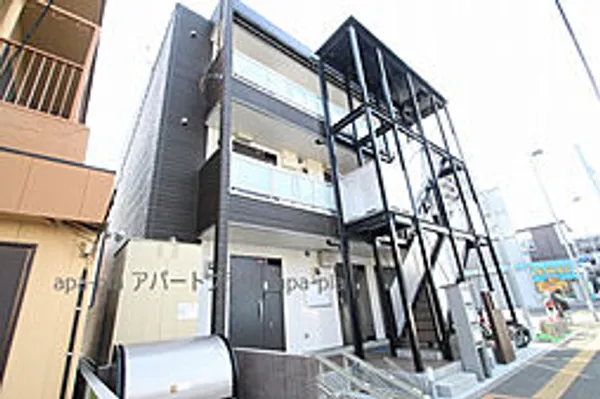 リブリ・新宿【3階】の外観