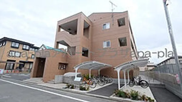 グランドール【1階】の外観