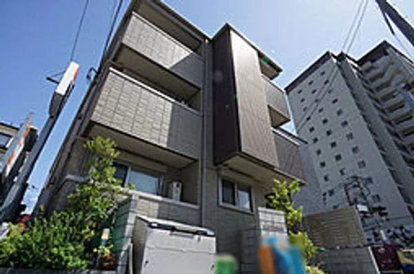 ラ パトリ【3階】の外観