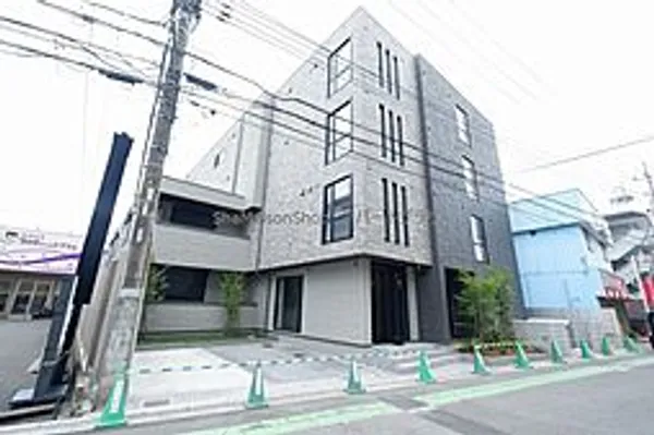 レオナイーストの画像
