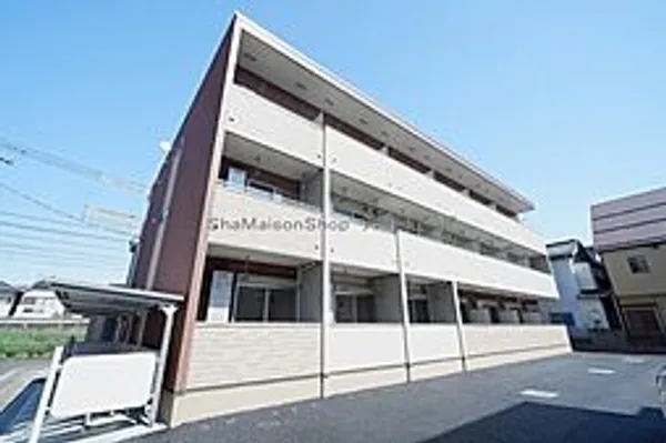 ルーモベルビ・トロア【1階】の外観