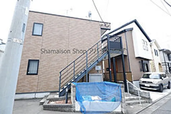 レオネクストエルヴィータII【1階】の外観