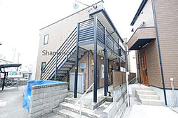 レオネクストエルヴィータII【1階】の外観