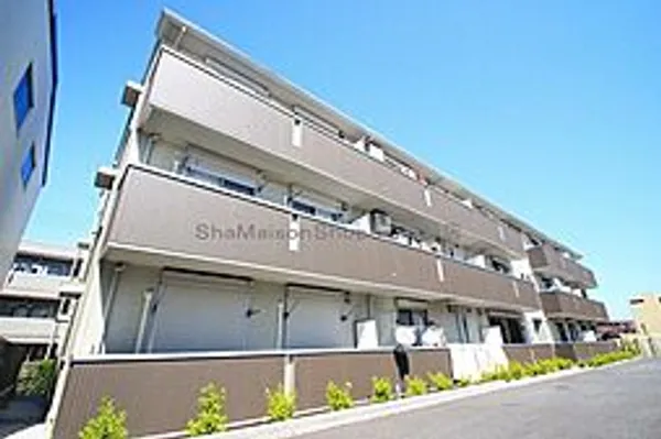 プレミアムベースI【2階】の外観