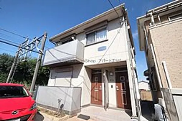 ローベンハイツ上沢B【1階】の外観