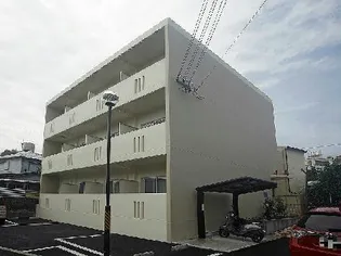 レオパレス那覇うりずん【104号室】の外観