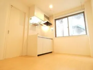 サンライズ横浜【302号室】の外観