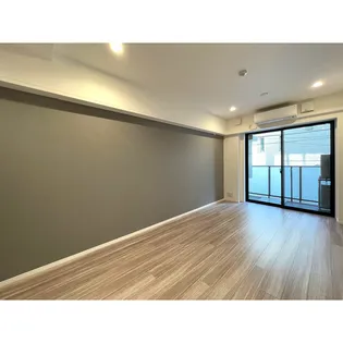 東京都新宿区四谷4丁目【マンション】の外観