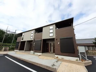 三重県鈴鹿市岸岡町【アパート】の外観