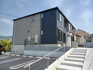 アヴニールの画像