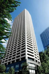 東京都新宿区西新宿6丁目【マンション】の外観