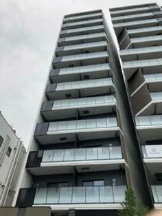 東京都新宿区市谷田町2丁目【マンション】の外観