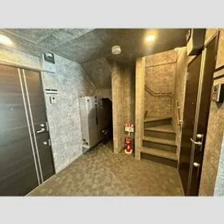 東京都中野区中央4丁目【マンション】の外観