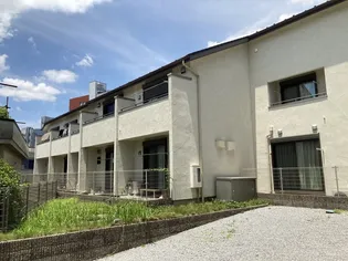 東京都新宿区若葉1丁目【アパート】の外観