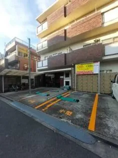 東京都中野区新井5丁目【マンション】の外観