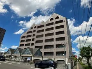 ケルムスコットコートの画像