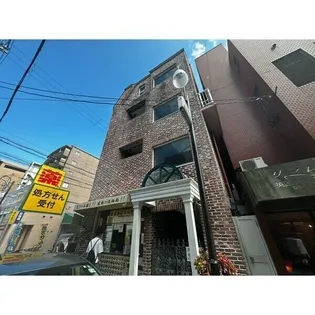 アールズコート【00201号室】の外観