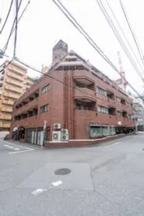 東京都新宿区四谷4丁目【マンション】の外観