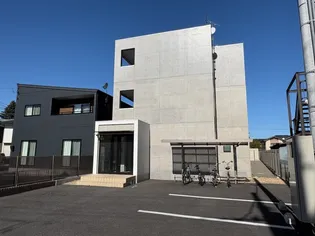 シーズンコートフェミーナの画像