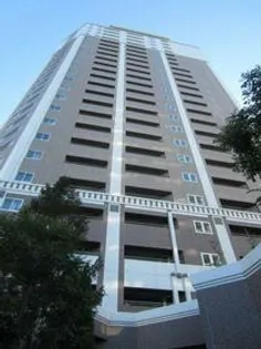 東京都新宿区北新宿3丁目【マンション】の外観