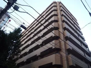 ライオンズマンション新宿東公園【4階】の外観