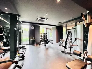 東京都新宿区大京町【マンション】の外観