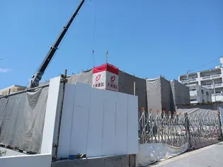 沖縄県宜野湾市字佐真下【マンション】の外観