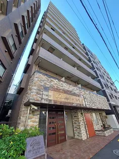 東京都新宿区市谷薬王寺町【マンション】の外観