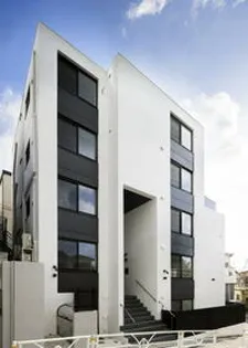 東京都渋谷区本町4丁目【マンション】の外観
