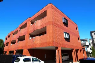 埼玉県草加市谷塚町【マンション】の外観