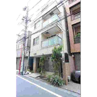 東京都新宿区四谷三栄町【マンション】の外観