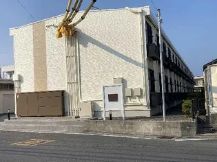 レオパレスフリーダム鈴鹿【204号室】の外観