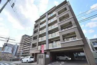 カルフールの画像