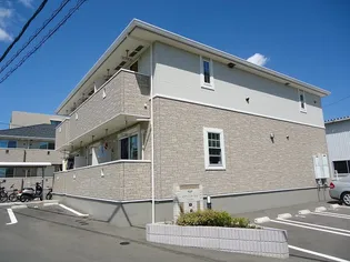 ピアッツァ エミIIIの画像