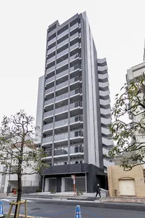 東京都新宿区新宿5丁目【マンション】の外観