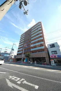 大阪府吹田市片山町1丁目【マンション】の外観