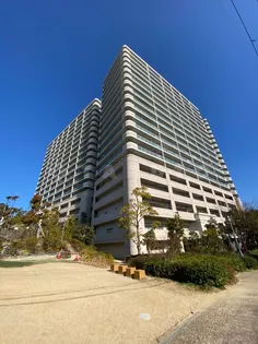 リバーガーデン千里中央 あかり絵のみちB棟の画像