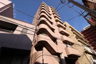 スティル Mの画像